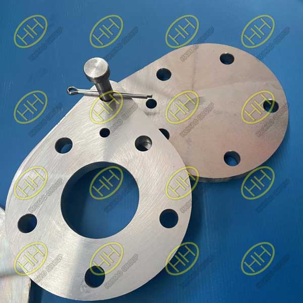 Custom-designed flange